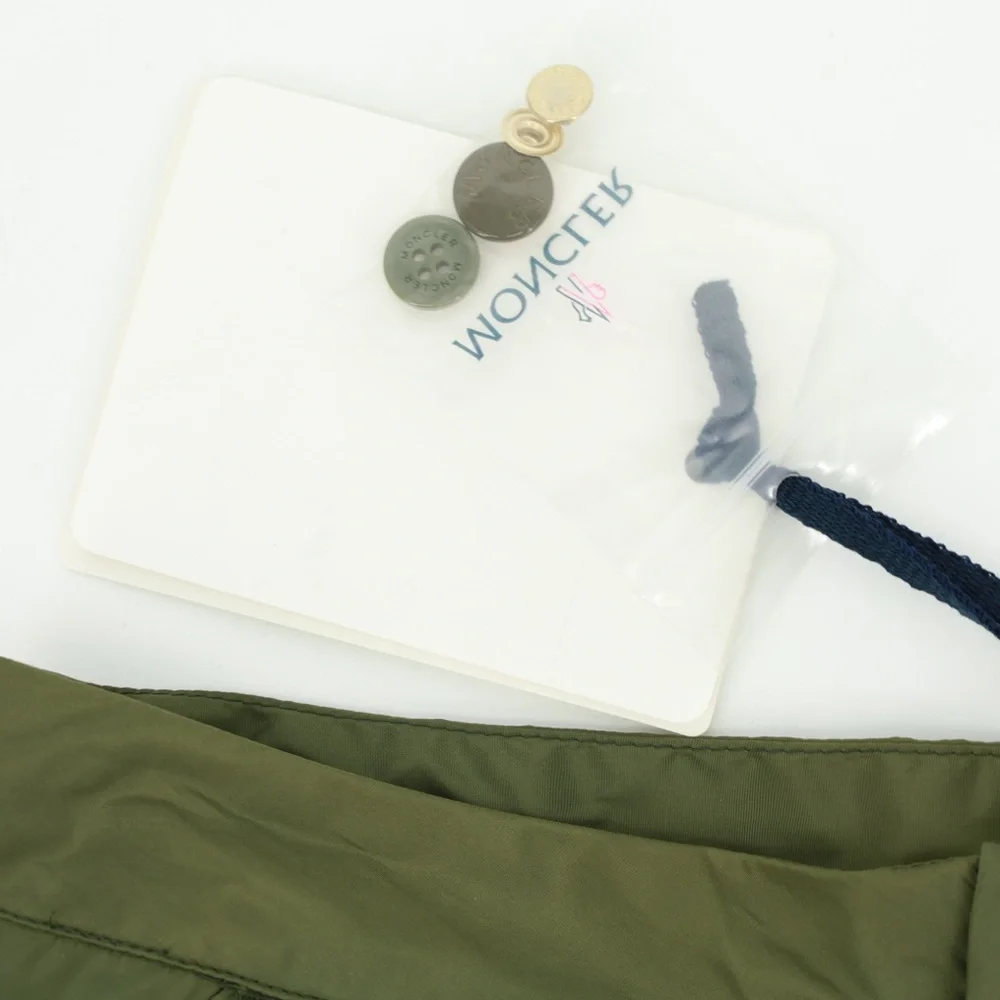 Moncler Nylon Shorts Pantalone Bermuda Adjustable Bungee Drawcord Size 38 XXS